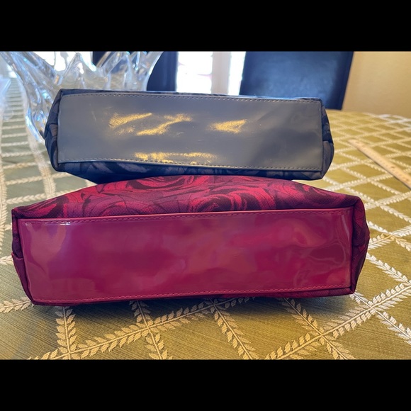 2 Lancôme Cosmetic Bags - Picture 3 of 10